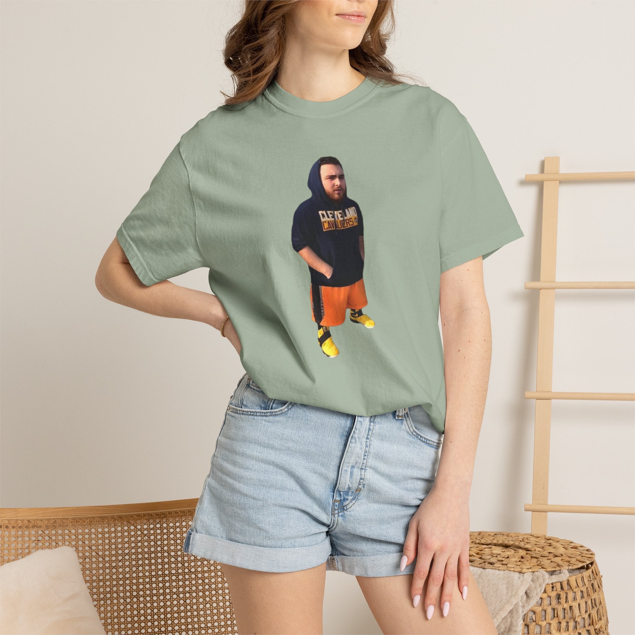 Midget Streamer T-Shirt — Casual Streamer Graphic Tee